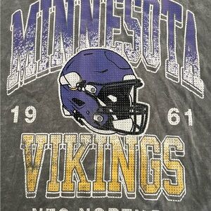 Minnesota Vikings Graphic Tee